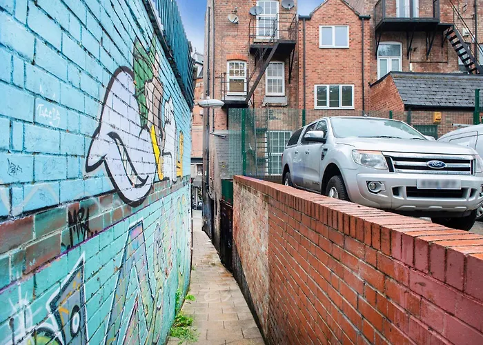 Hidden Retreat In The Heart Of The City - 2 Bed Apt